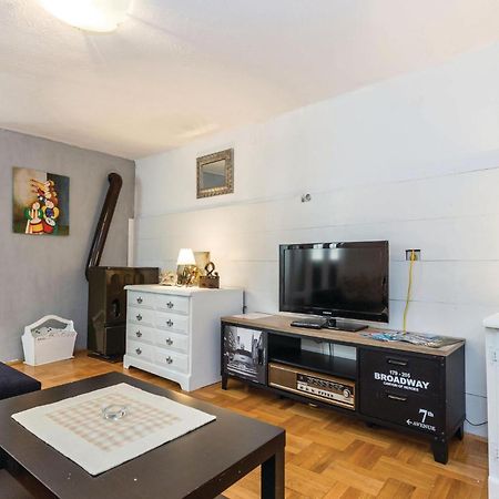 Amazing Apartment In Novi Vinodolski With Wifi Exteriér fotografie