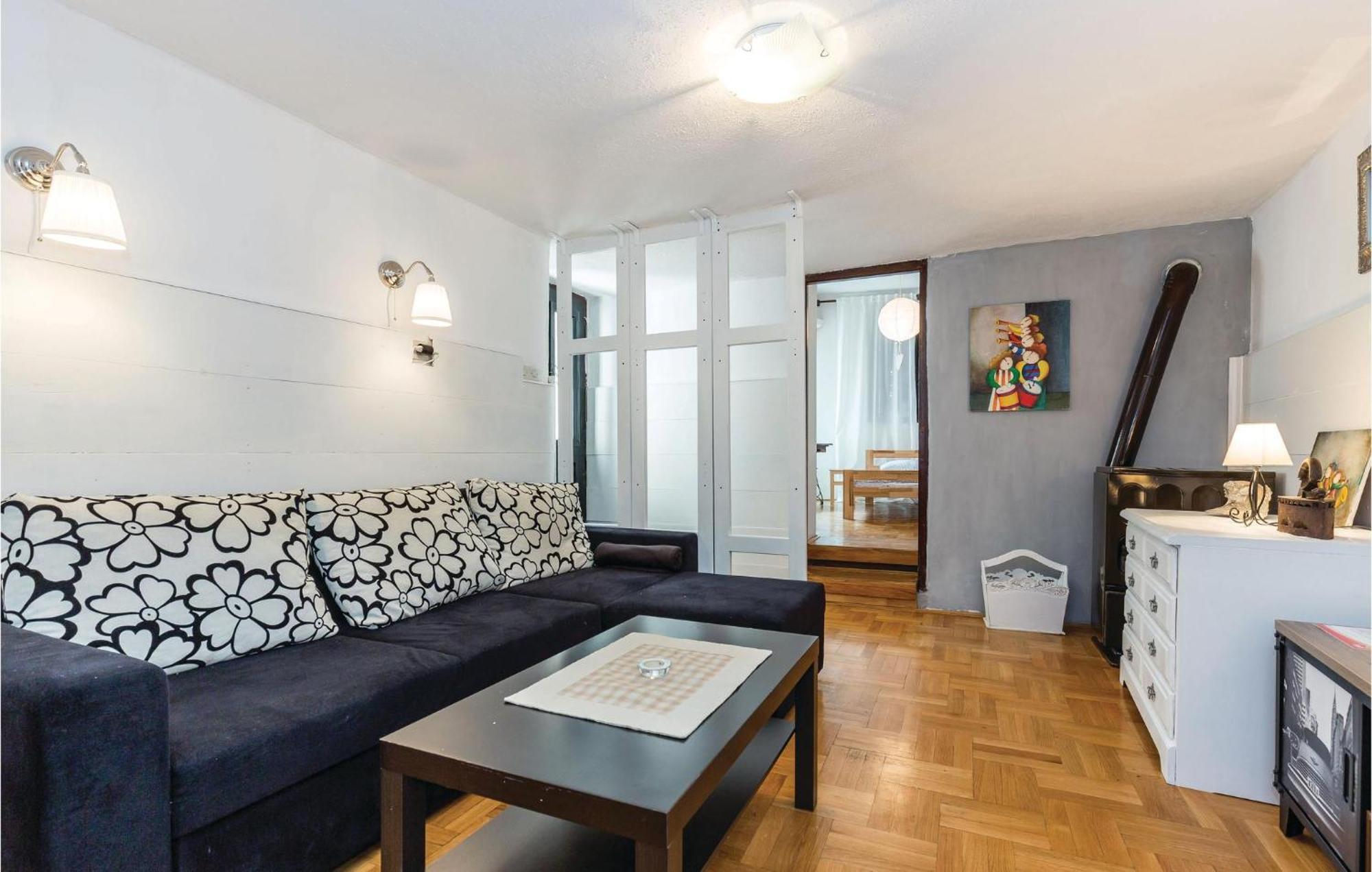 Amazing Apartment In Novi Vinodolski With Wifi Exteriér fotografie